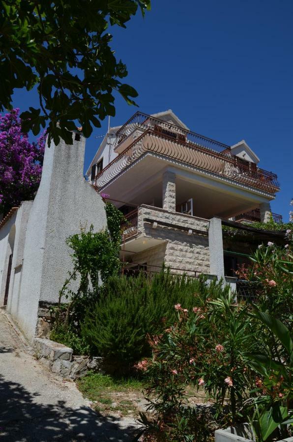 Luana Apartament *